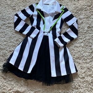Spirit Halloween Beetlejuice Dress Adult Women’s XL Spirit Halloween Costume Bee
